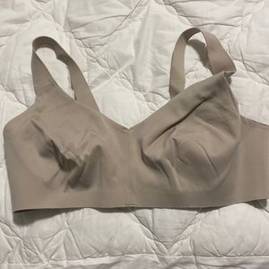 Lululemon bra.